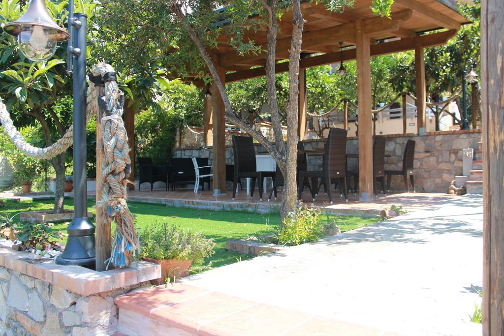 Meuble Leonetti Bed & Breakfast Centola Exterior photo